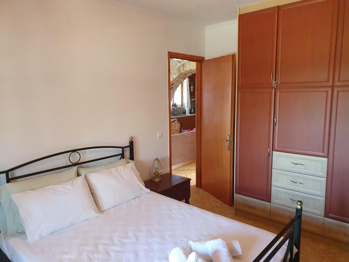 Nireas : Stone Villa Orthoniaí Εξωτερικό φωτογραφία