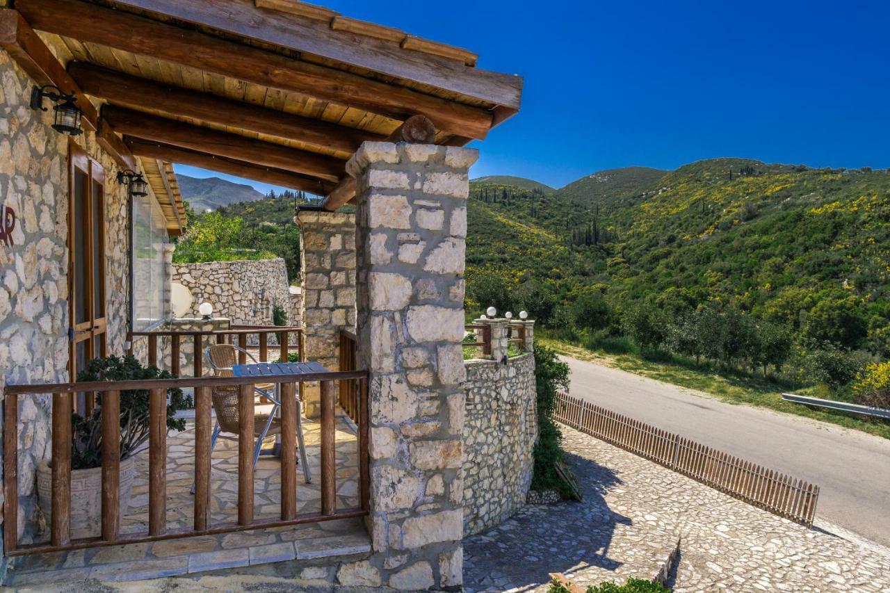 Nireas : Stone Villa Orthoniaí Εξωτερικό φωτογραφία