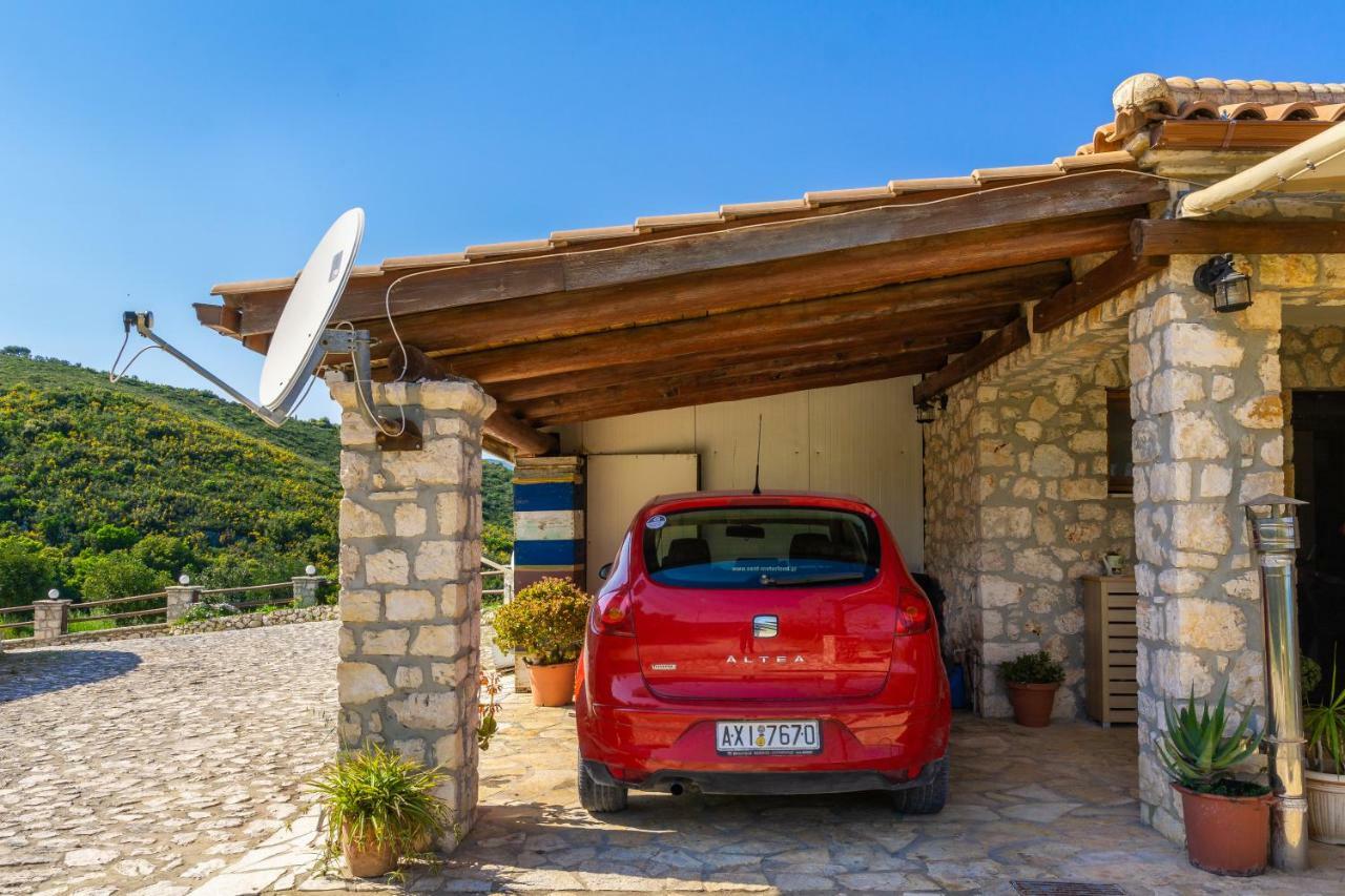 Nireas : Stone Villa Orthoniaí Εξωτερικό φωτογραφία